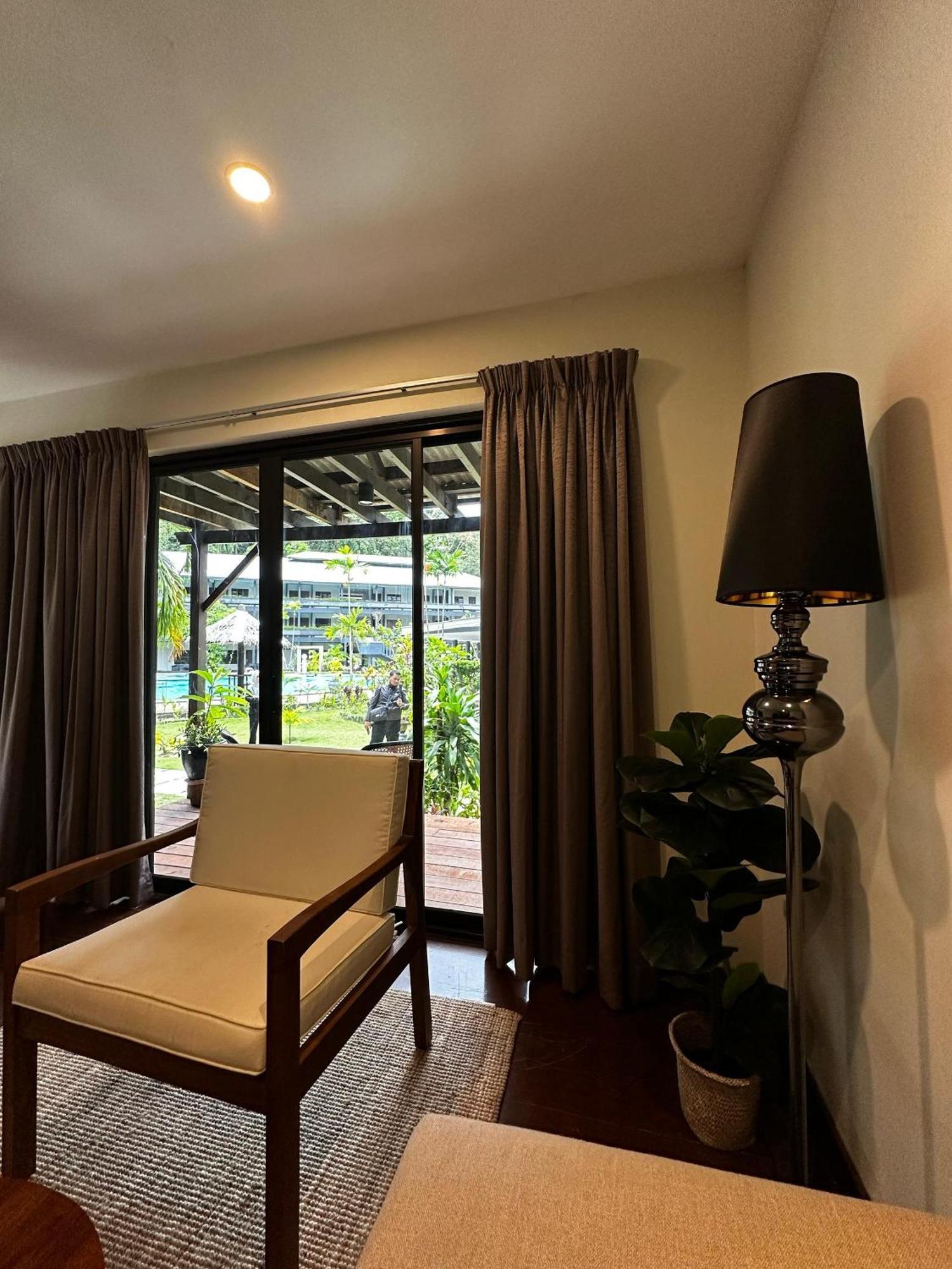 Beach Resort - Arwana Perhentian Besar Kampung Kuala Besut Exteriör bild