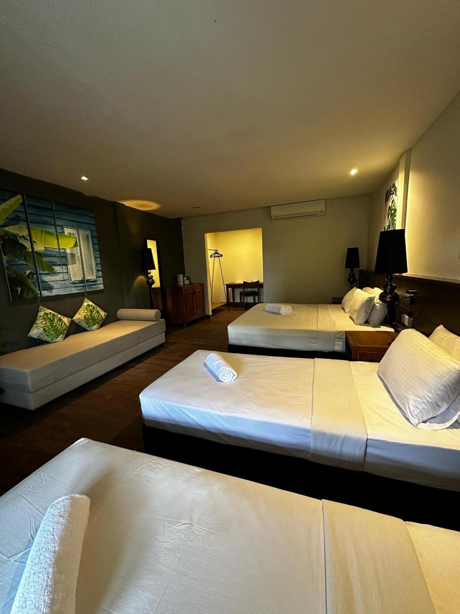 Beach Resort - Arwana Perhentian Besar Kampung Kuala Besut Exteriör bild