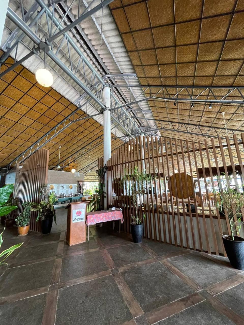 Beach Resort - Arwana Perhentian Besar Kampung Kuala Besut Exteriör bild